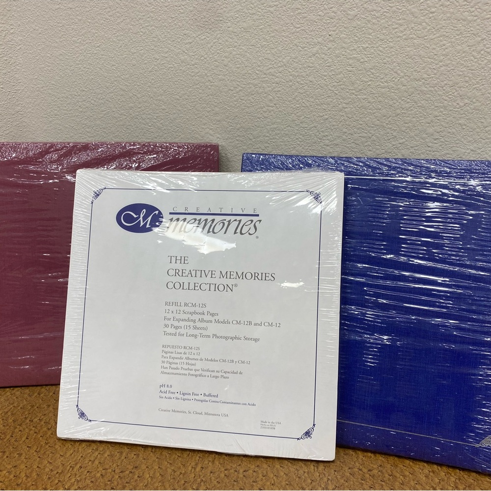 Creative Memories Albums in Blue and mauve with White Pack - Picture 2 of 5